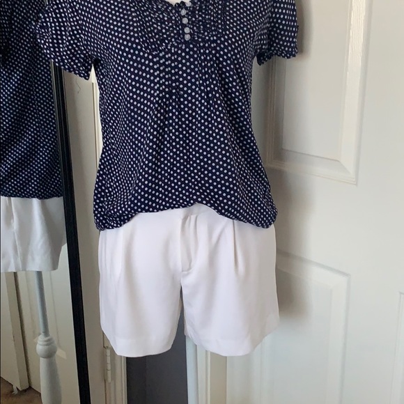 Banana Republic white shorts - Picture 7 of 8